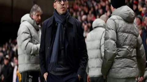 内马尔复出三球助力球队，763天后巴黎再创辉煌